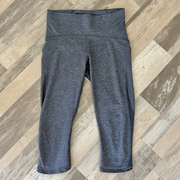LULULEMON Train Times Crop Leggings Size 6 EB - Picture 12 of 14